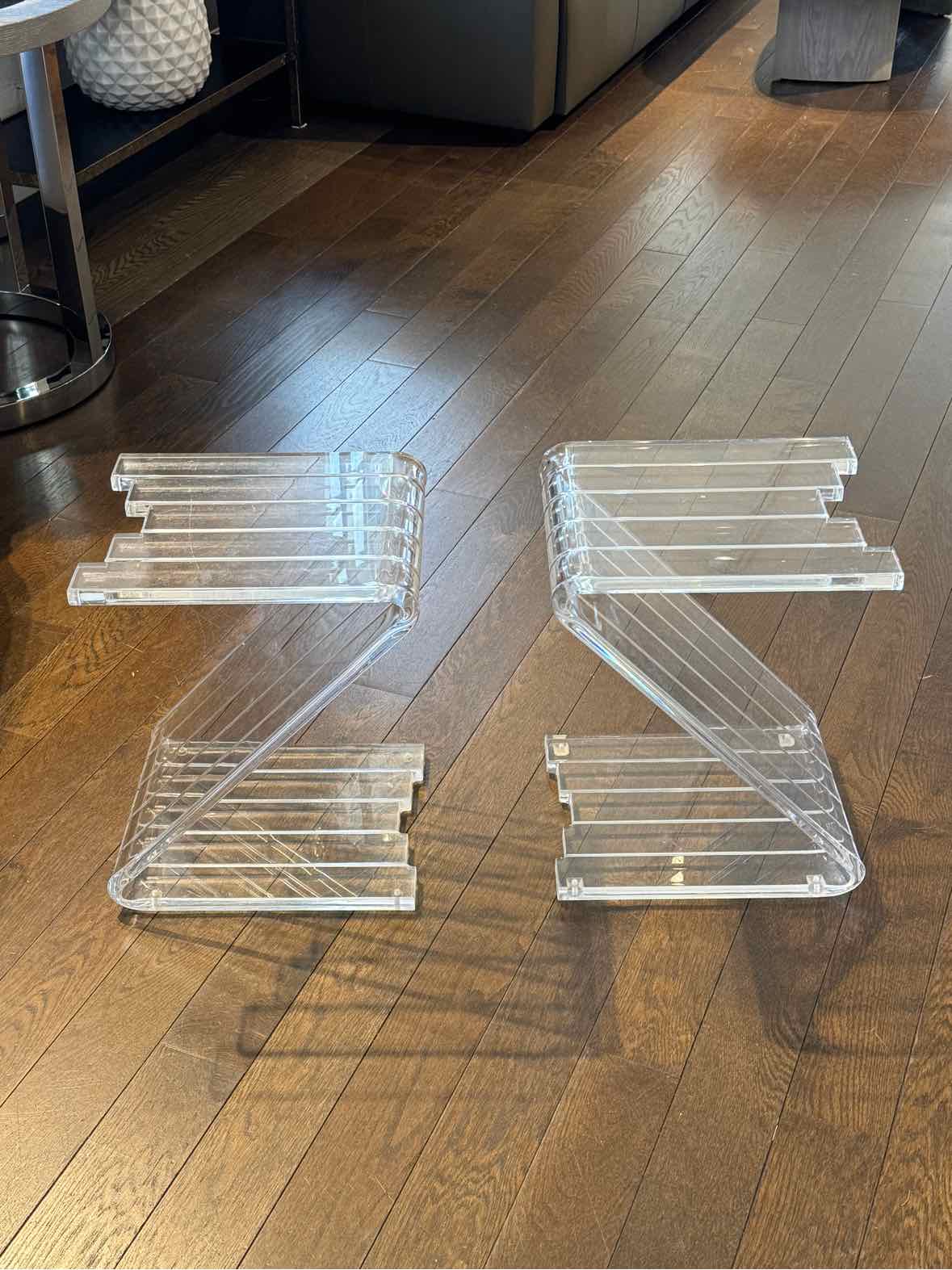 Pair of Vintage Lucite "Z" Side Tables by Lee Industries 11"Wx14"Dx18"H