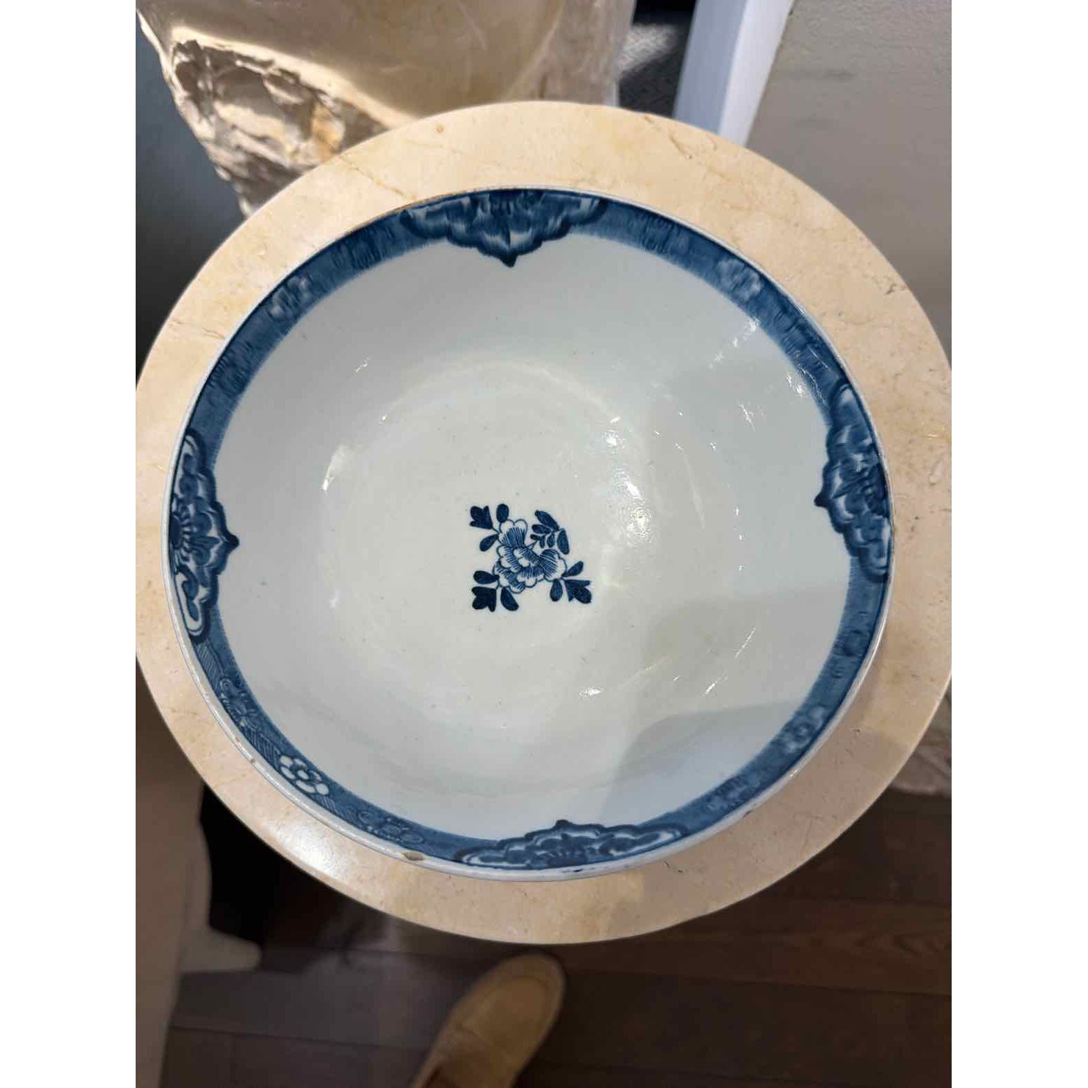18th Century Chinese Export Bowl 7"Diam x 3"H