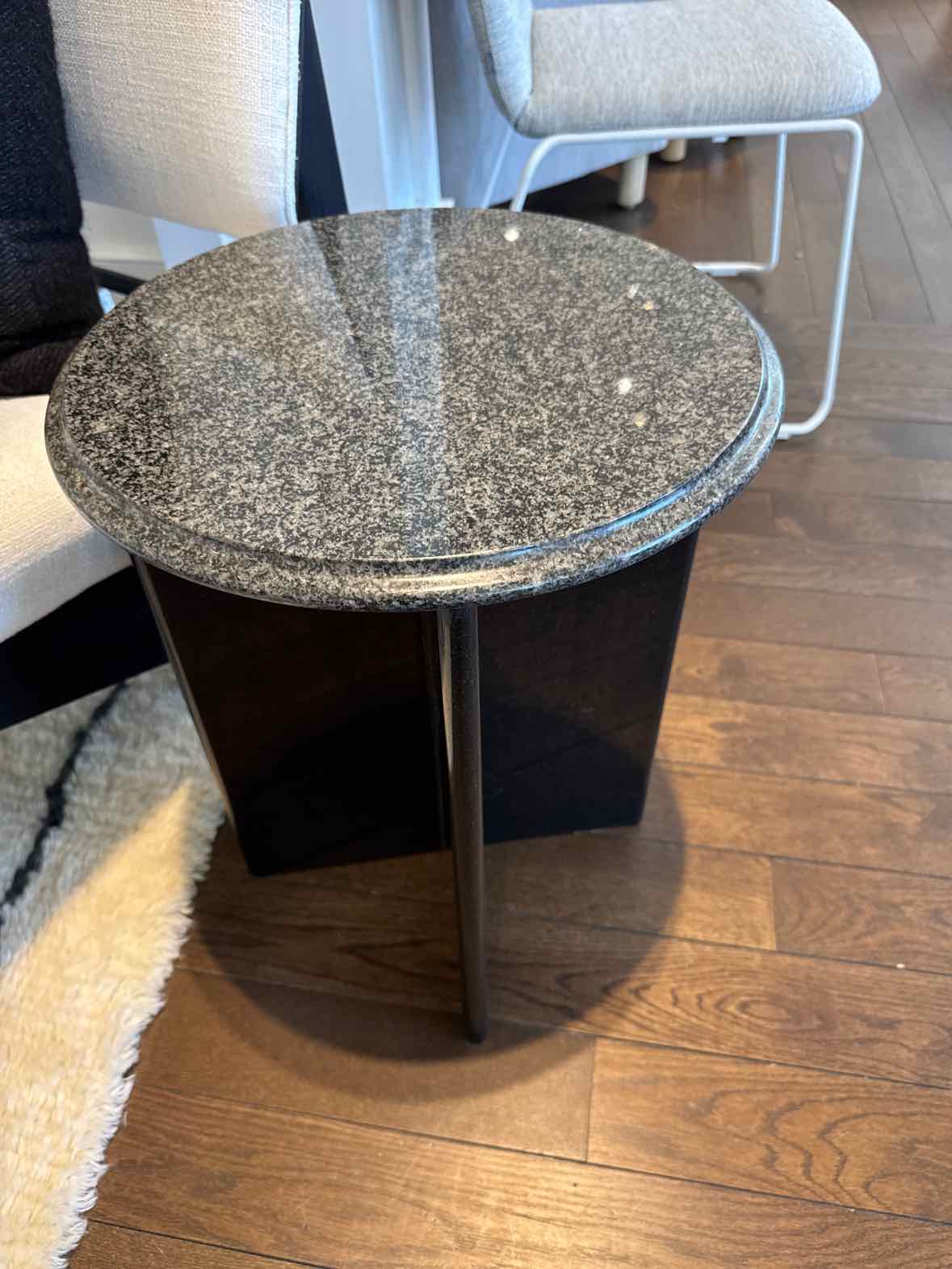 1980's Granite Round Top w/ a Beveled Edge Side Table 17"L x 17"W x 22"H