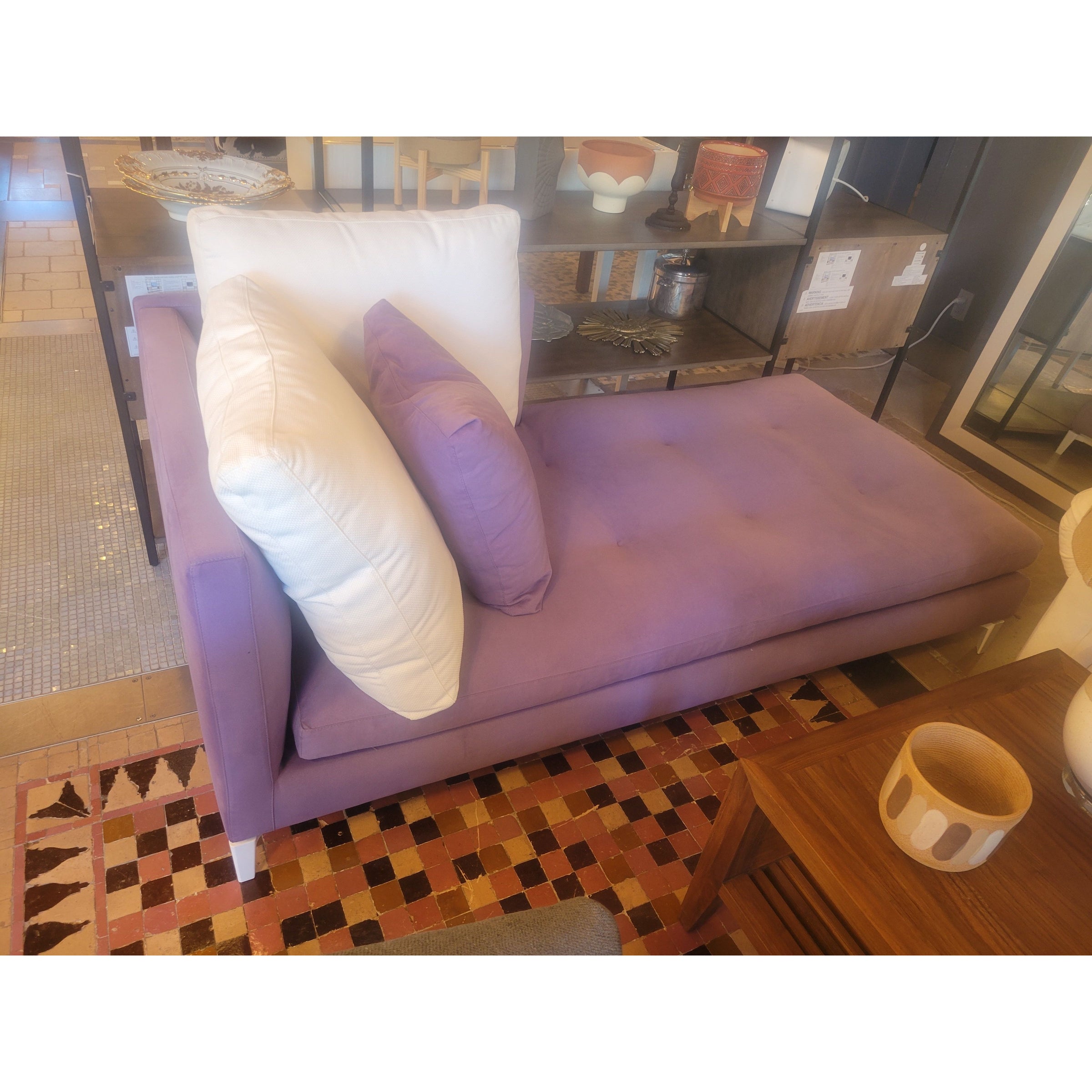 'Anderson' Purple Velvet Chaise Lounge by Minotti