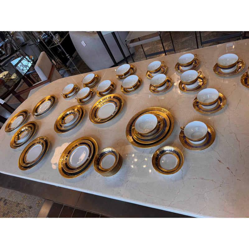 Hutschenreuther Selb Porcelain China Set: 8 Place Settings, 7 Pcs Per Set - colletteconsignment.com