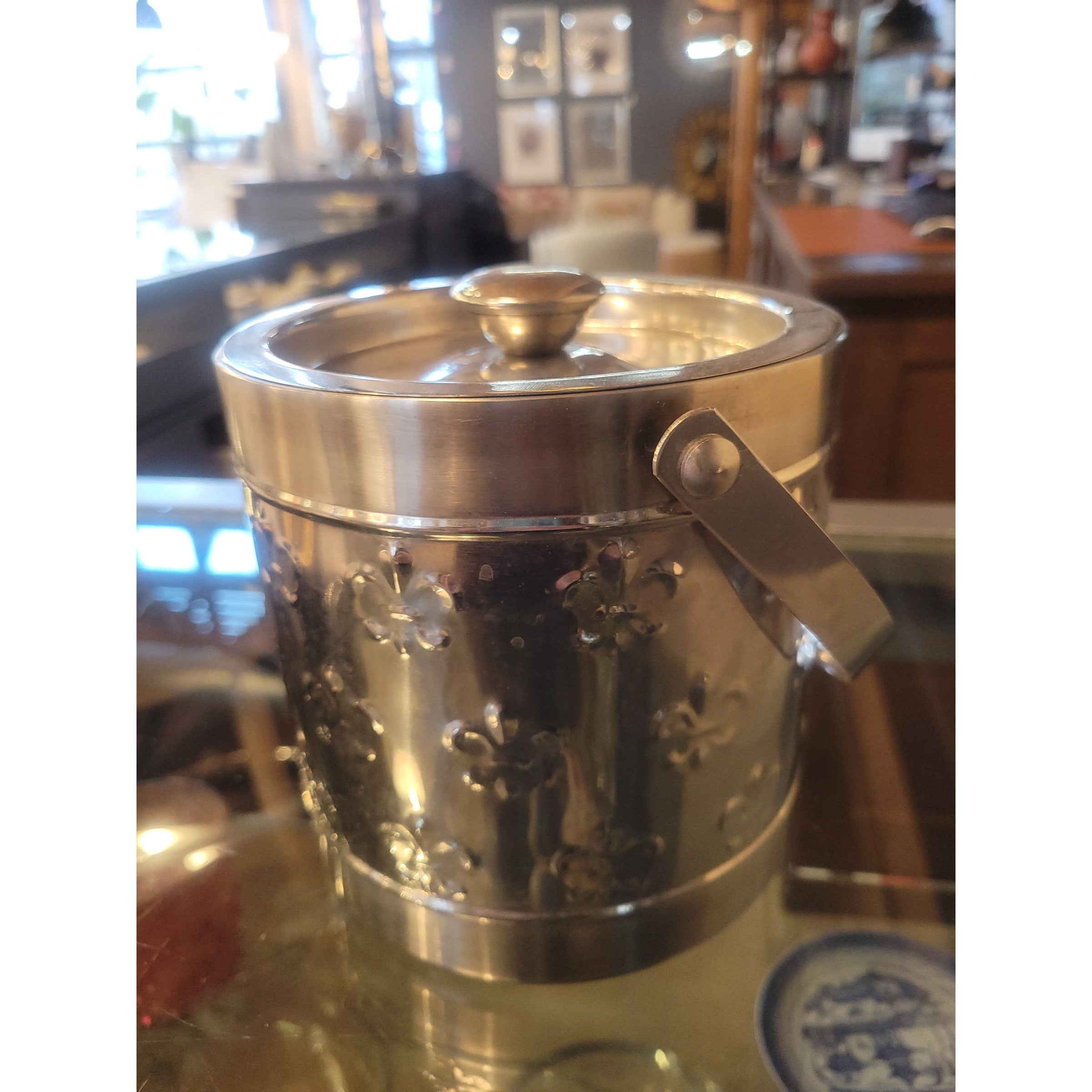 Metal Ice Bucket w/ Lid - colletteconsignment.com
