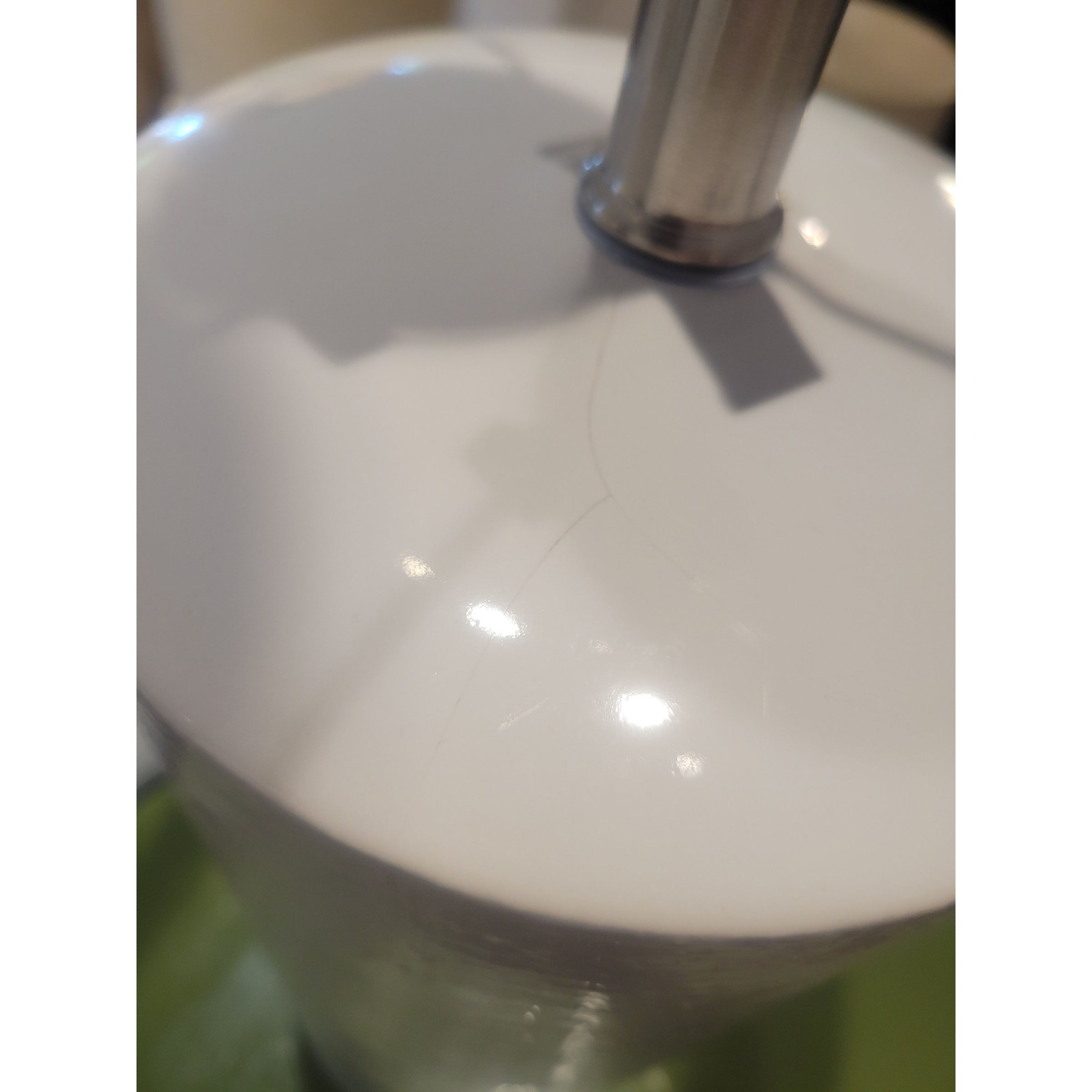 White Textured Ceramic Table Lamp w/ Shade (AS IS)