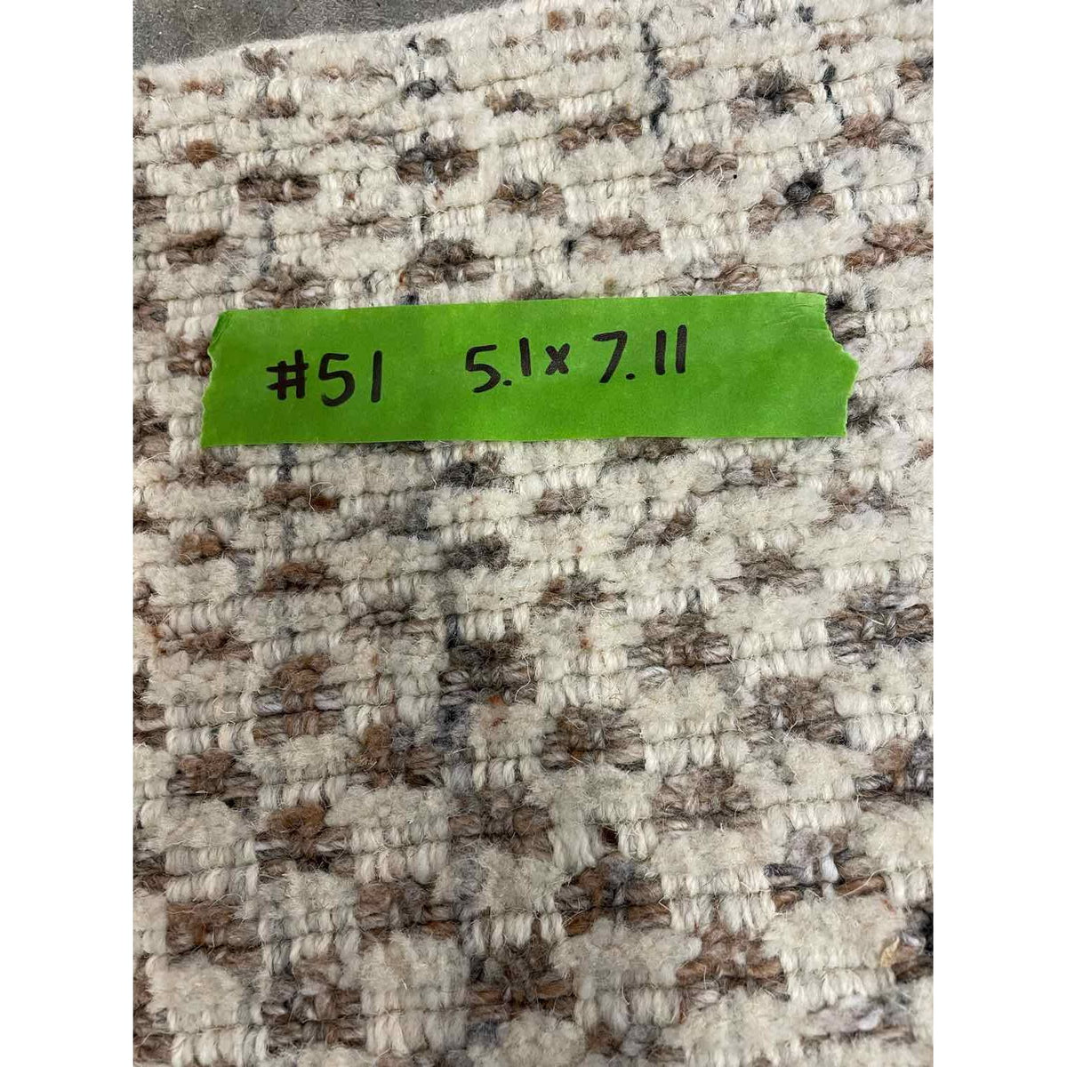5' x 8' Beige & Brown Abstract Checkerboard Rug #51