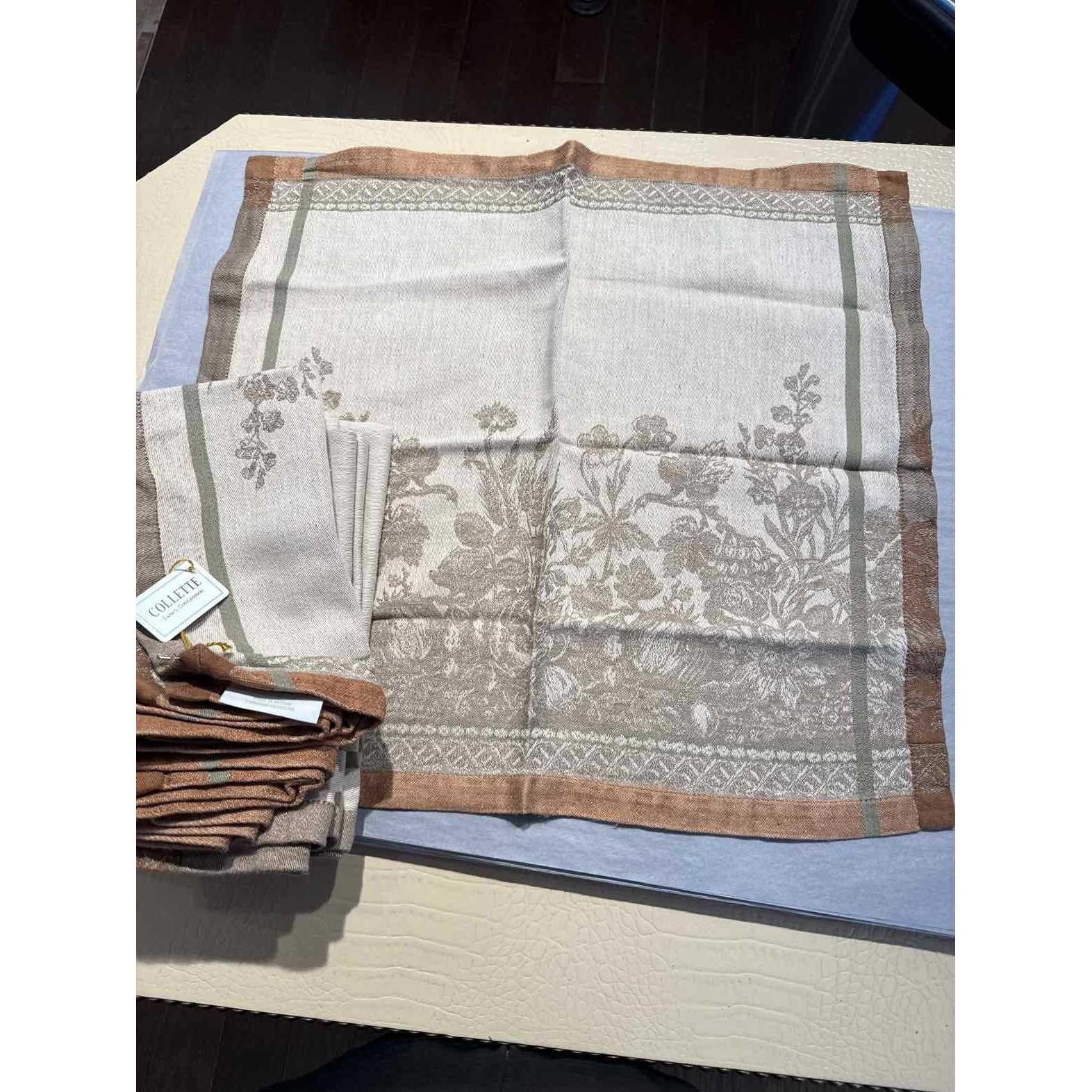 Set of Eight William Sonoma Linen Dinner Napkins, 22" x 21"