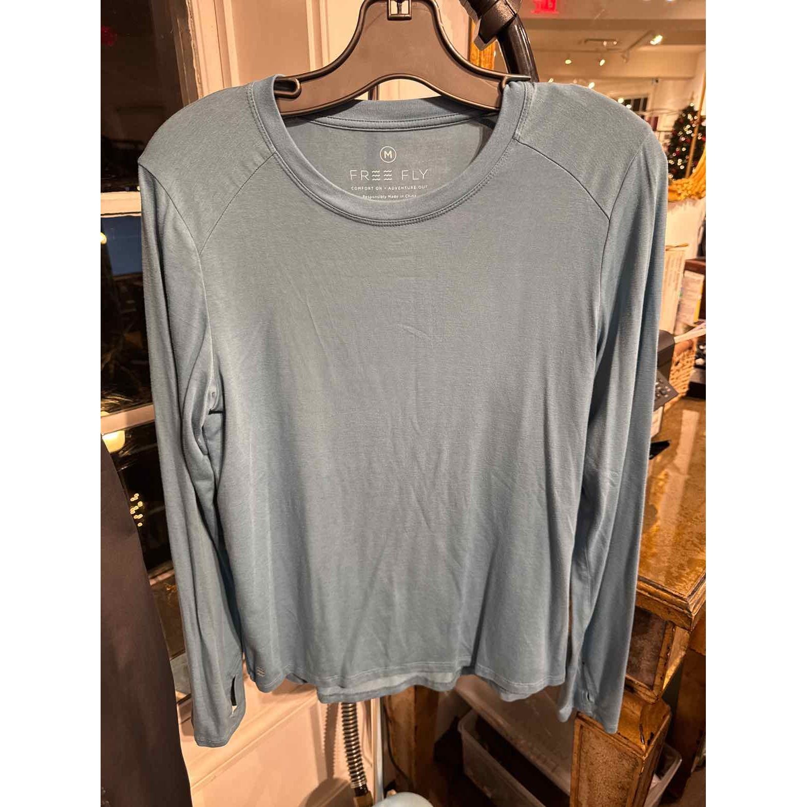 Women's Bamboo Shade Long Sleeve Gray T-Shirt in Size M - colletteconsignment.com
