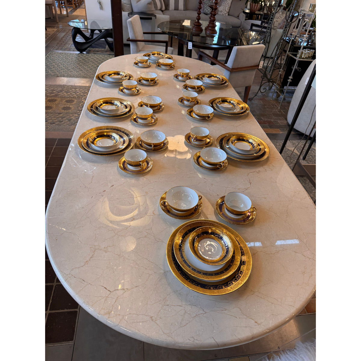Hutschenreuther Selb Porcelain China Set: 8 Place Settings, 7 Pcs Per Set - colletteconsignment.com