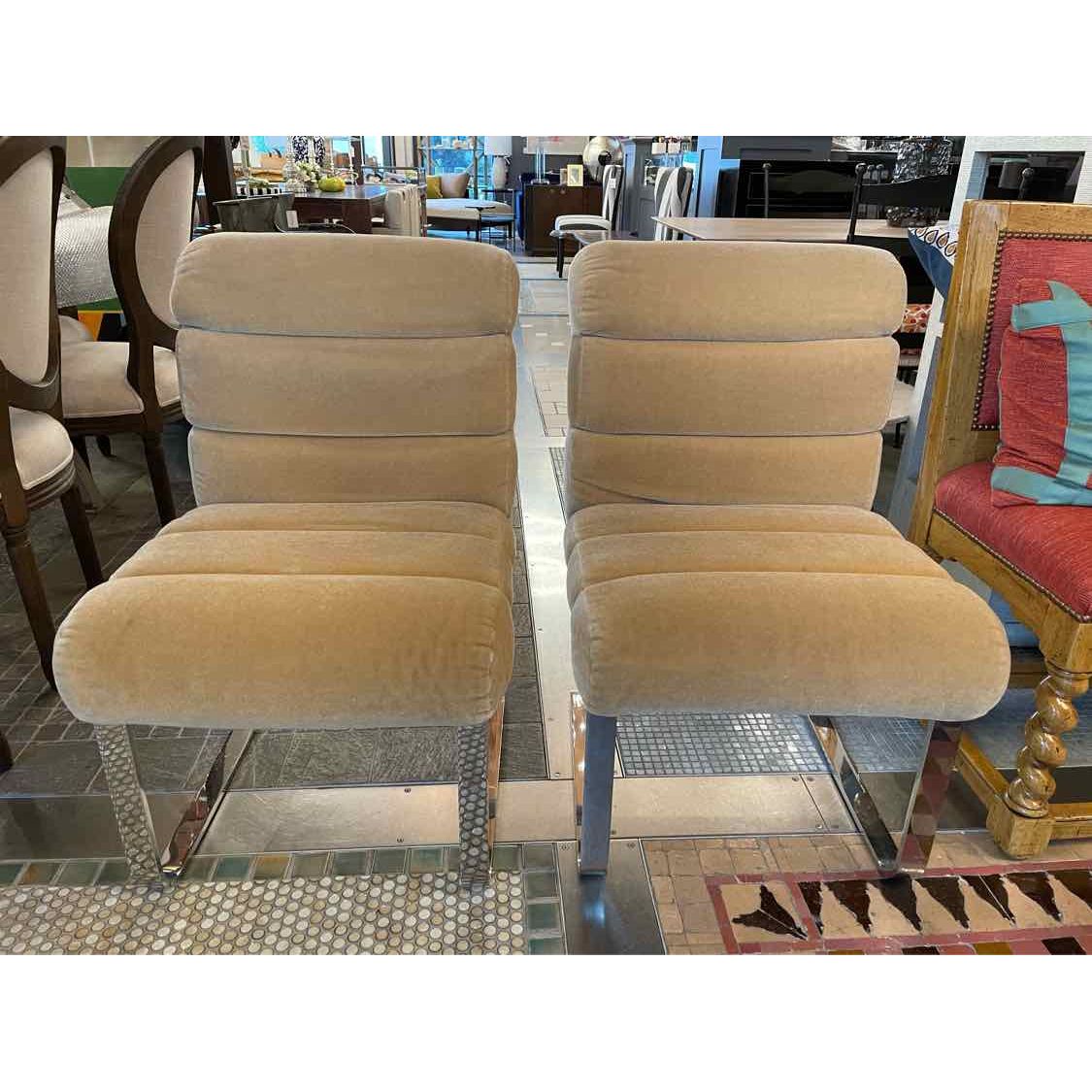 SET of 8 Wool Mohair Cantilever Dining Chairs by Pace (AS IS) - colletteconsignment.com