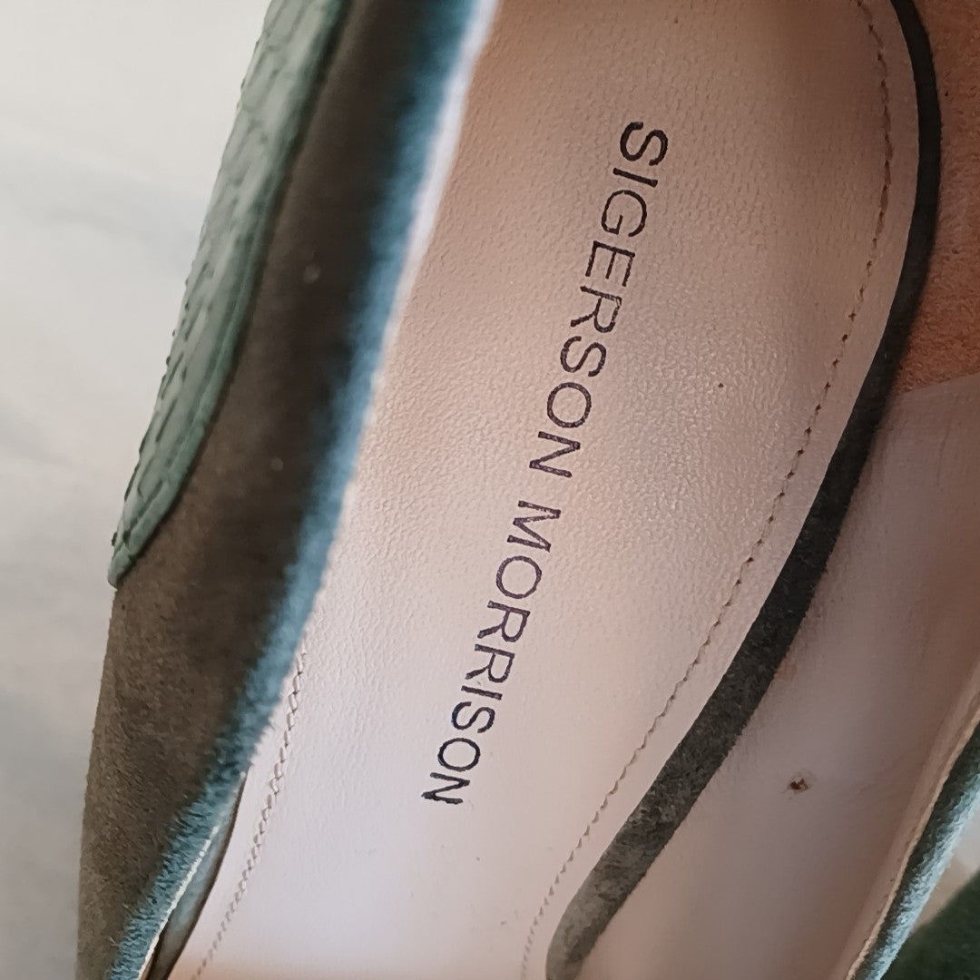 Sigerson Morrison 9 Green Pointed Toe Pumps w/ Snakeskin Heel