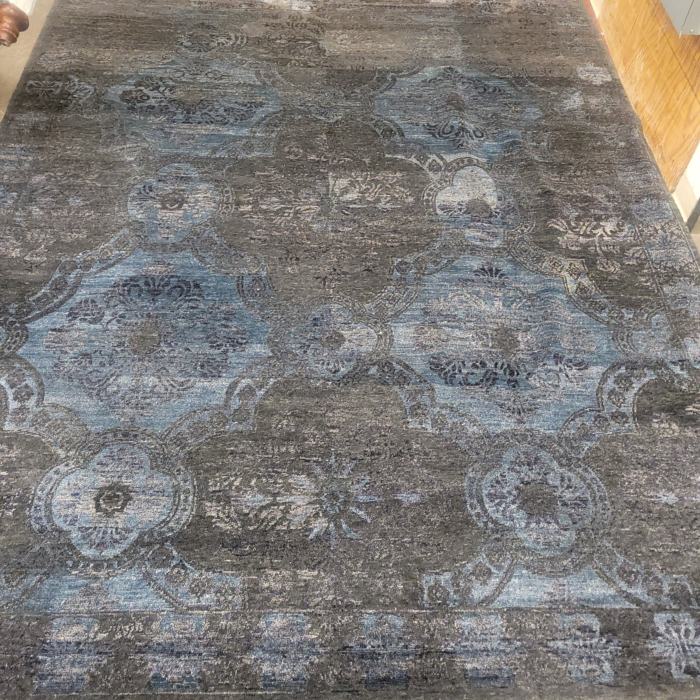11x8-ft Black and Teal Wool Rug