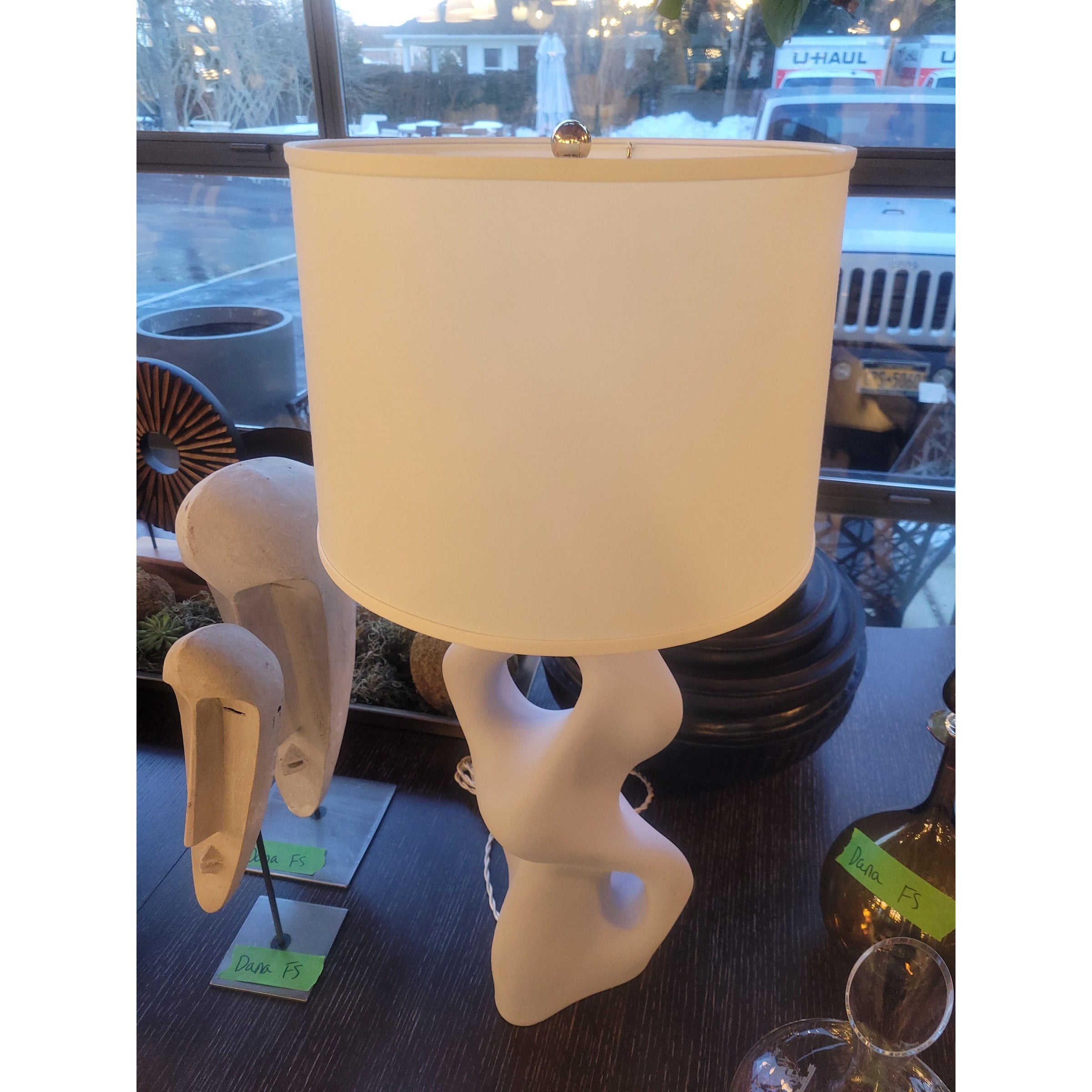 White Ceramic Obelisk Table Lamp w/ Shade (AS IS) - colletteconsignment.com