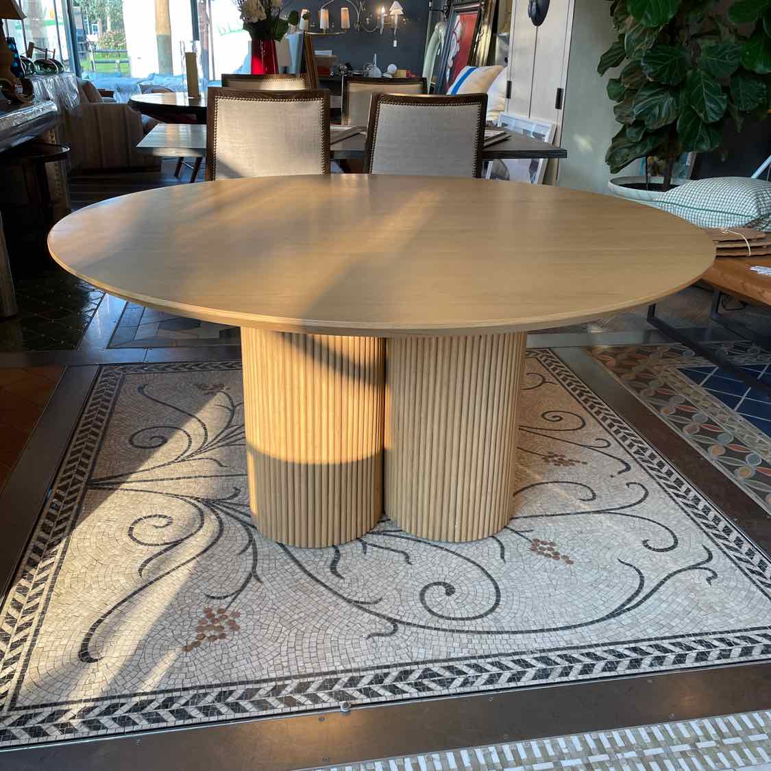 5-ft Round Oak Dining Table w/ Fluted Base