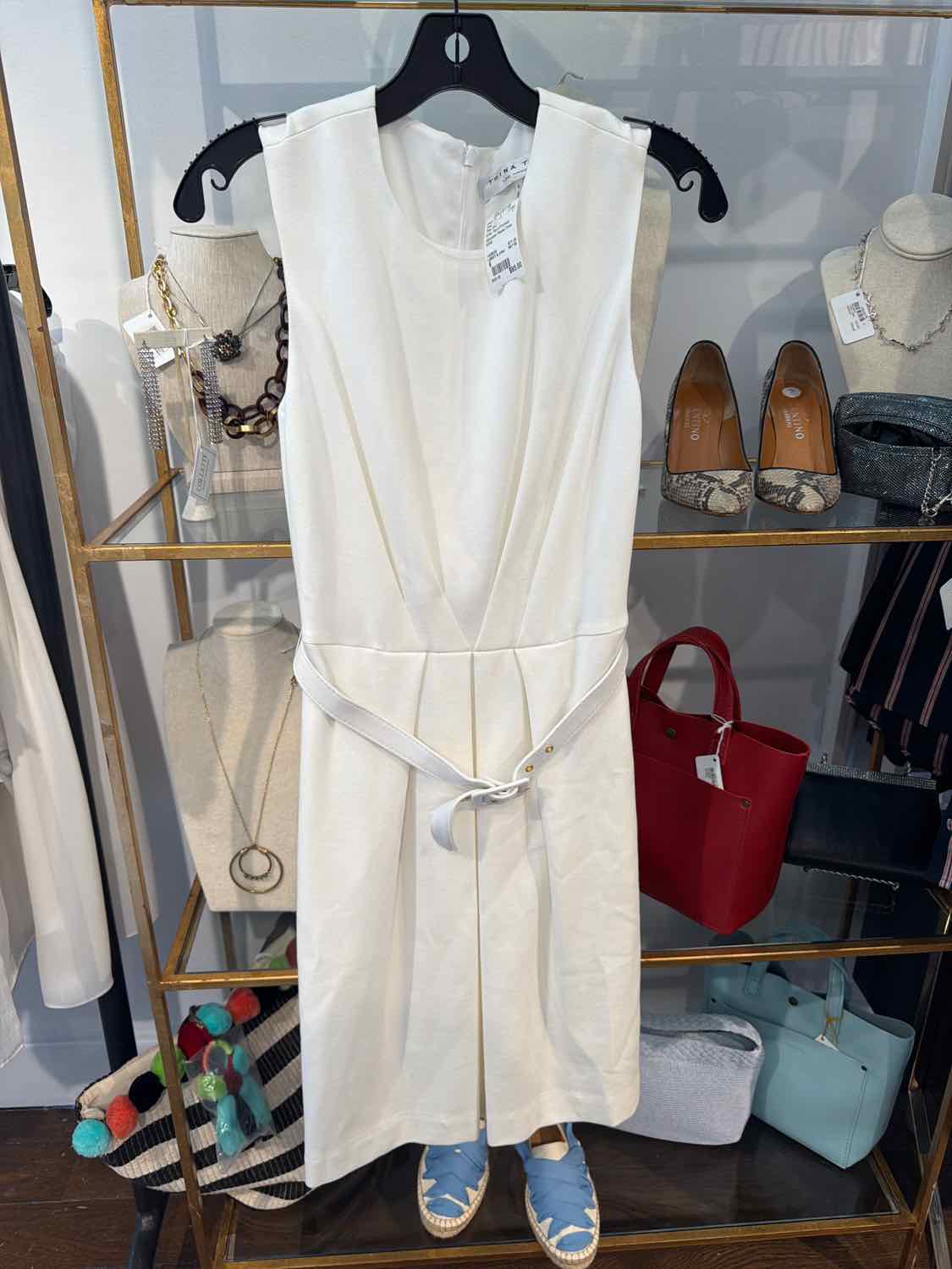 Trina Turk Size 6 White Dress