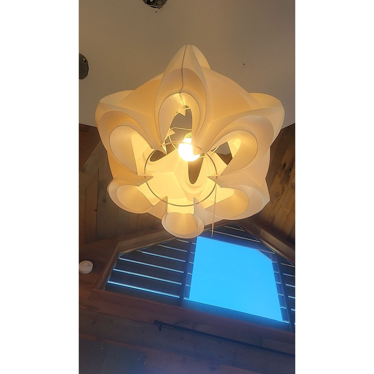 White Wave Form Pendant Light - colletteconsignment.com