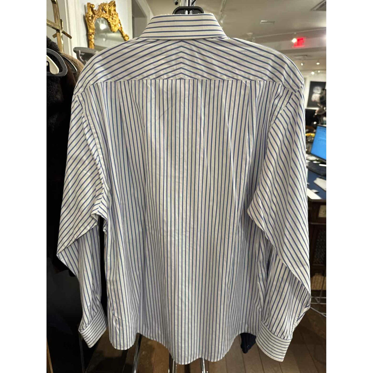 Men's Charles Tyrwhitt Mens Size M White/Blue Shirt - colletteconsignment.com