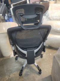 Hyken Ergonomic Mesh Swivel Desk Chair (AS IS)