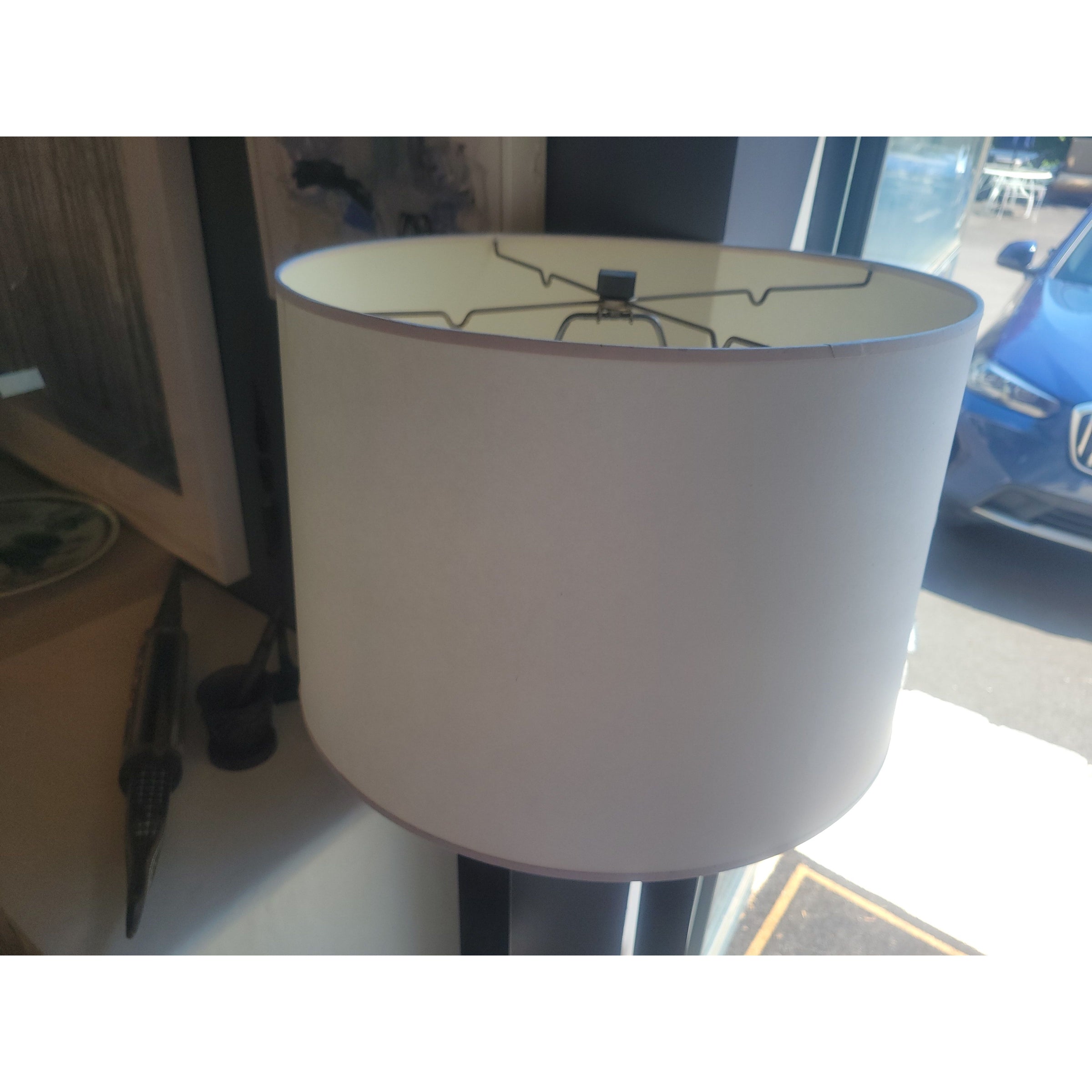 Black Metal Open Floor Lamp w/ Shade