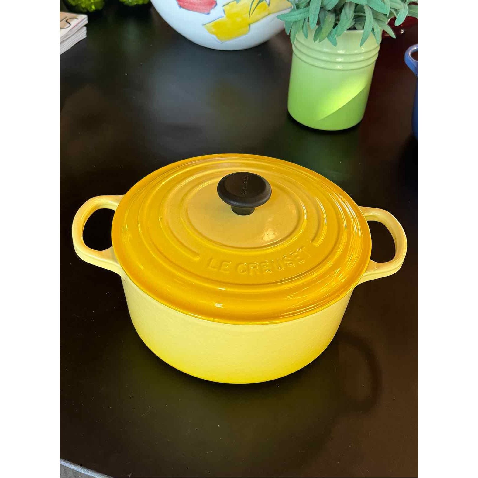 Le Creuset Yellow French Oven w/ Lid