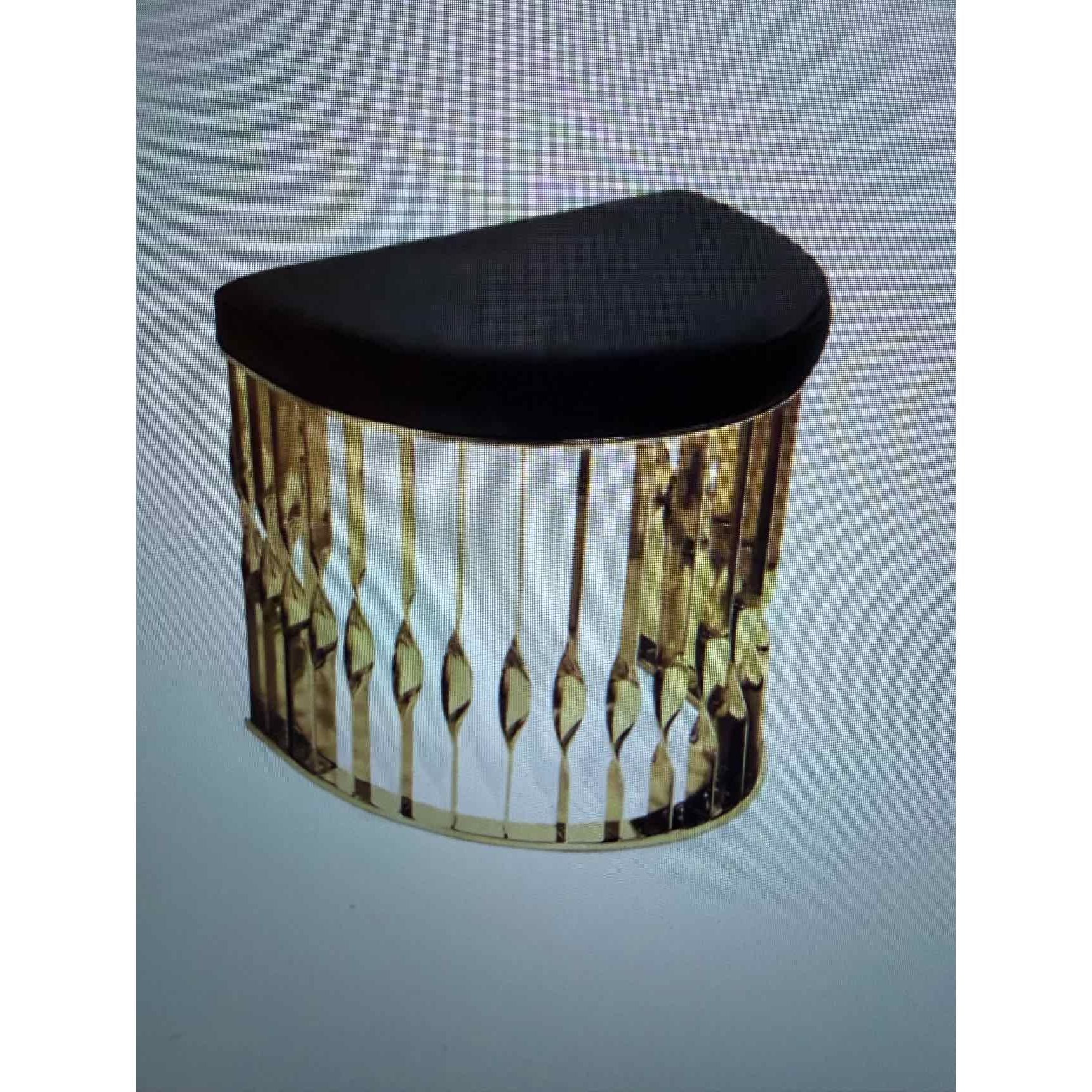 Mandy Stool - colletteconsignment.com