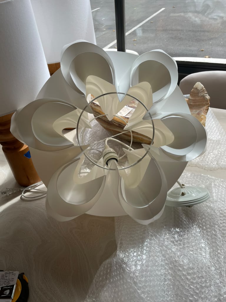White Wave Form Pendant Light