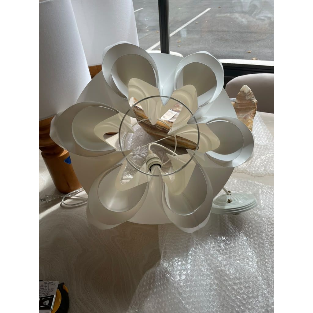 White Wave Form Pendant Light - colletteconsignment.com