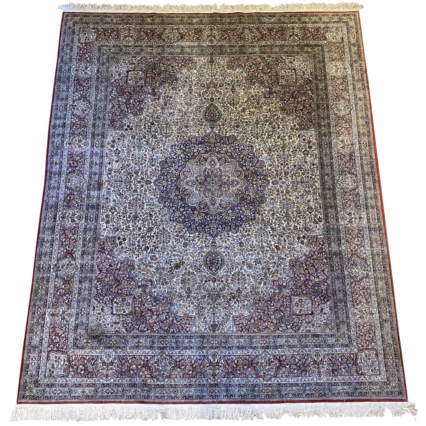 Fine Persian Rug w/ Center Madallion - colletteconsignment.com